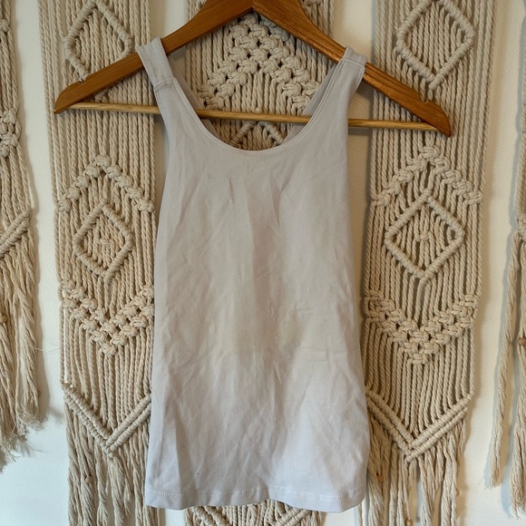 Lululemon Bundle - Picture 15 of 16